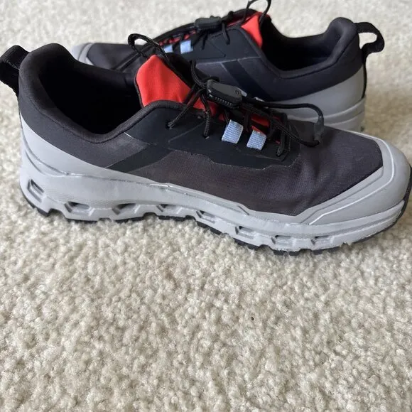 On Youth Magnet/Fog Cloudhero Waterproof Running Shoes Size Y3.5 M Z1955