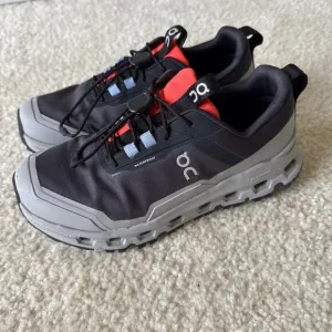 On Youth Magnet/Fog Cloudhero Waterproof Running Shoes Size Y3.5 M Z1955