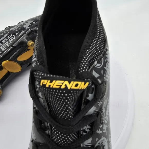 Phenom Elite Shoes Men 5.5 Batman Football Cleats Velocity 2.0