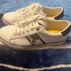 Polo tennis shoes
