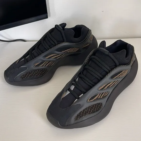 Pre-loved Adidas Yeezy 700s
