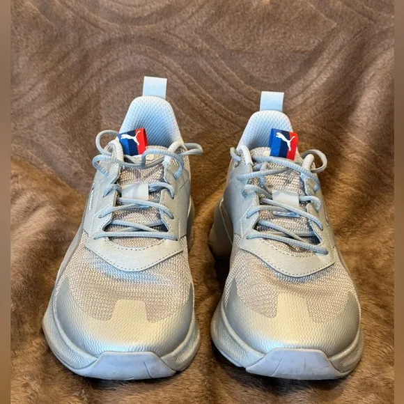 Puma BMW Silver Tennis Shoes mens sz 8.5 worn Once. EUC
