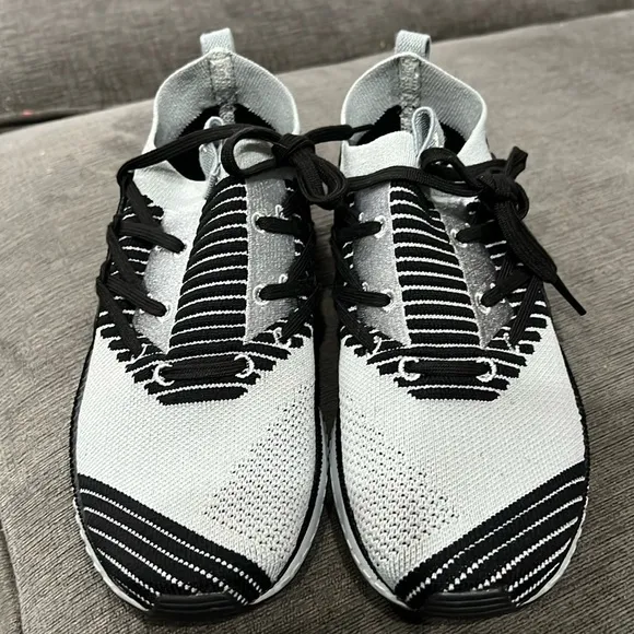Puma Youth Sneakers