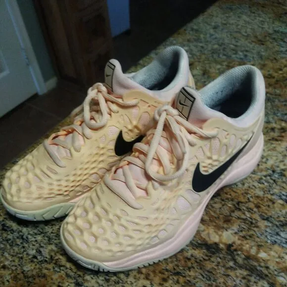 RARE Women's Nike Air Zoom Cage 3 HC Tennis Shoes 918199 801 US 6.5