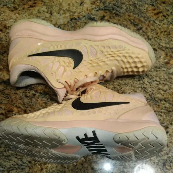 RARE Women's Nike Air Zoom Cage 3 HC Tennis Shoes 918199 801 US 6.5