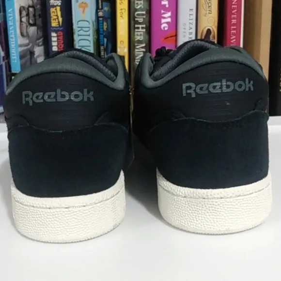 REEBOK BLACK SUEDE CLUB C MID II TENNIS SHOES SNEAKERS SIZE 5.5 NWT