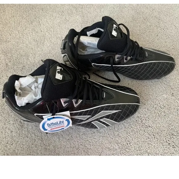 Reebok NWT Baseball Cleats Shoes Mens Black Size 12 Hardlink
