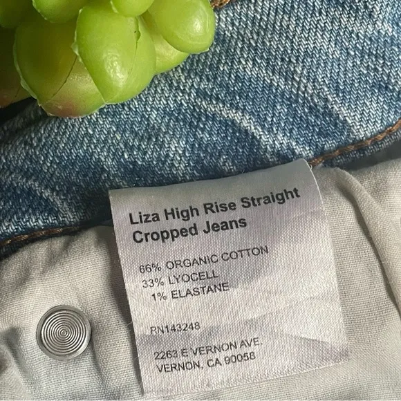 Reformation Liza High Rise Straight Cropped Jeans Montego destroyed Wash Size 28
