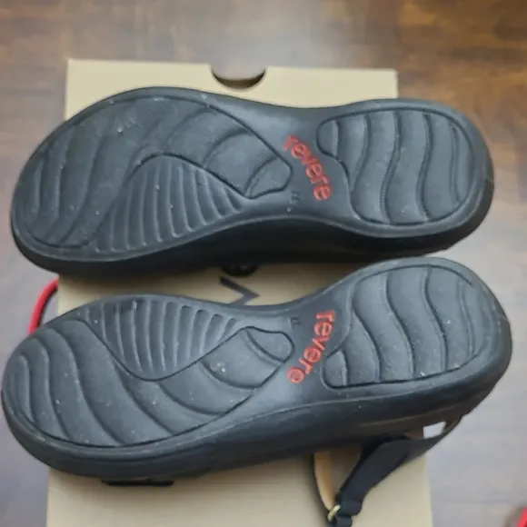 Revere Women's Black Sandals