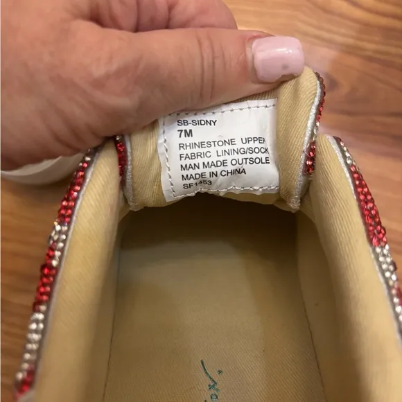 Rhinestone heart tennis shoes