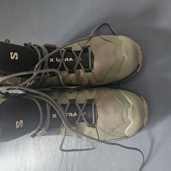 Salomon Men's Hiking Shoes - Green and Black