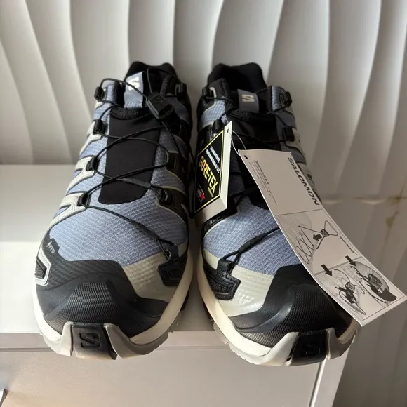 Salomon XA Pro 3D V9 GORE-TEX Flint Stone Ghost Grey Mens 10 Outdoor Shoes NWT