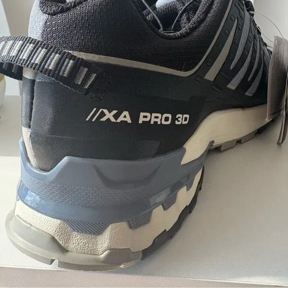 Salomon XA Pro 3D V9 GORE-TEX Flint Stone Ghost Grey Mens 10 Outdoor Shoes NWT