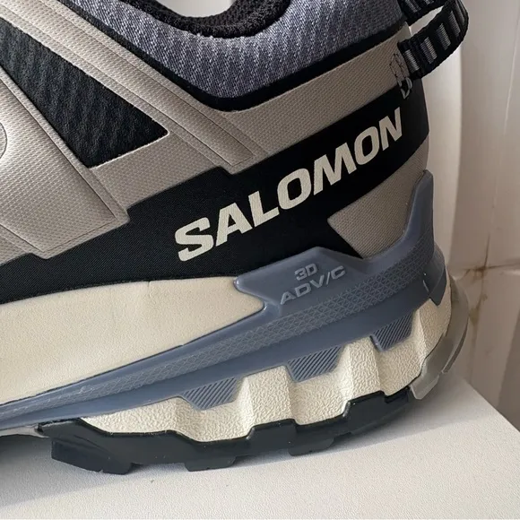 Salomon XA Pro 3D V9 GORE-TEX Flint Stone Ghost Grey Mens 10 Outdoor Shoes NWT