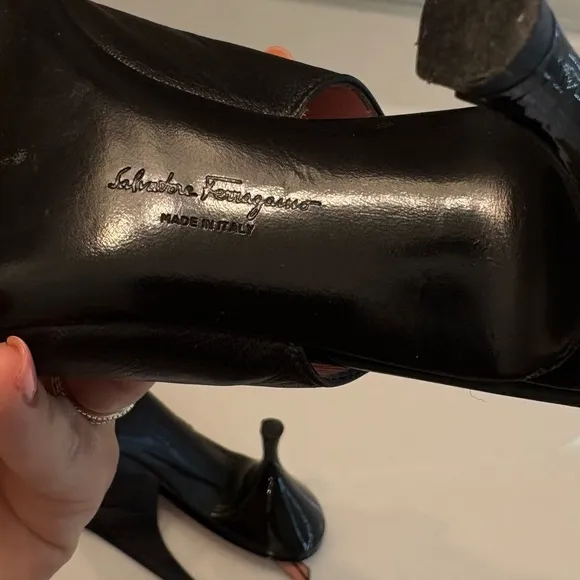 Salvatore Ferragamo Black Leather Women's Shoes