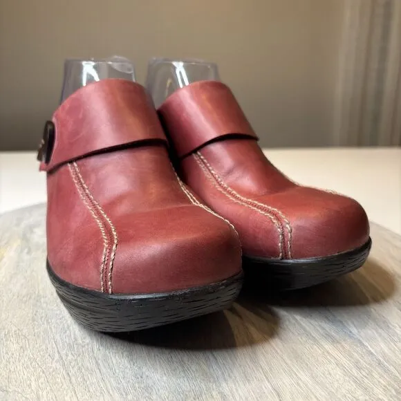 Sanita Nikita Women's Burgundy‎ Leather Slip On Comfort Clogs US Size 9