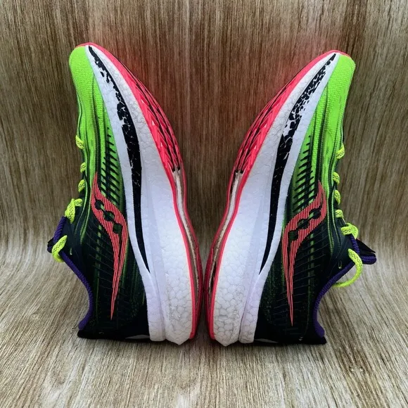 Saucony Endorphin Speed 2 Women's Size 6.5 Green Running Sneaker Shoes S10688-65