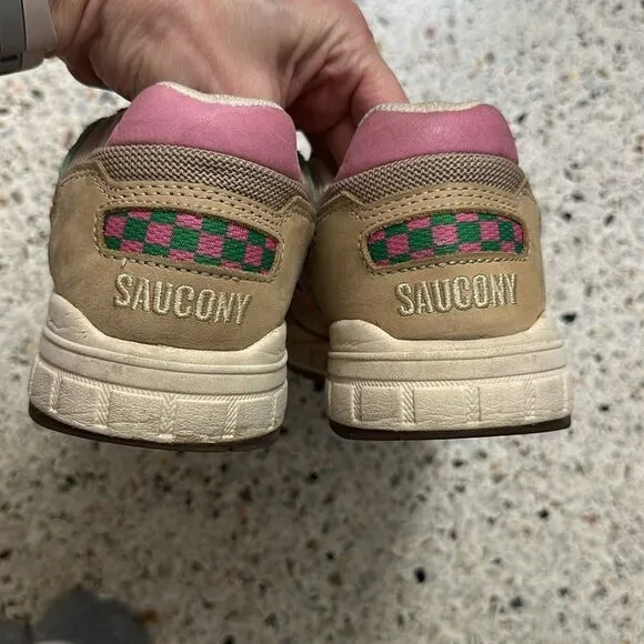 Saucony Shadow 5000 pink green sneaker shoes earth citizen 9.5