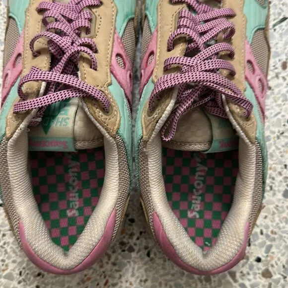 Saucony Shadow 5000 pink green sneaker shoes earth citizen 9.5