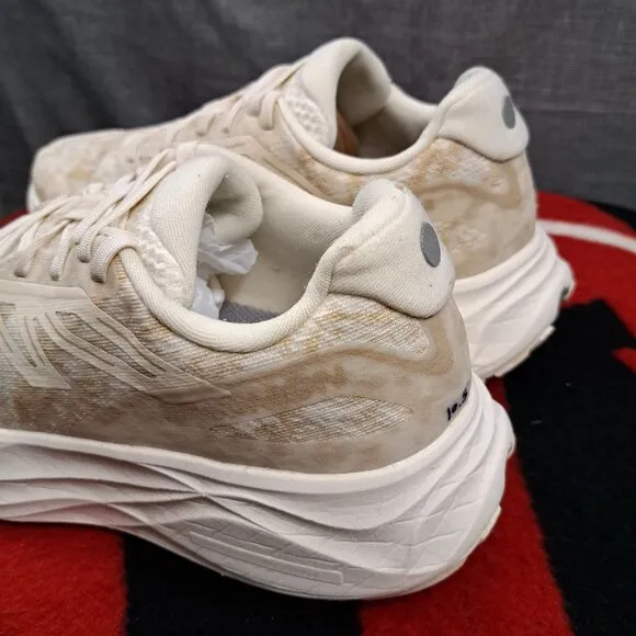 Size 10.5 Salomon Aero Glide 2 Vanilla/White Road Running Shoe Sneaker Women's