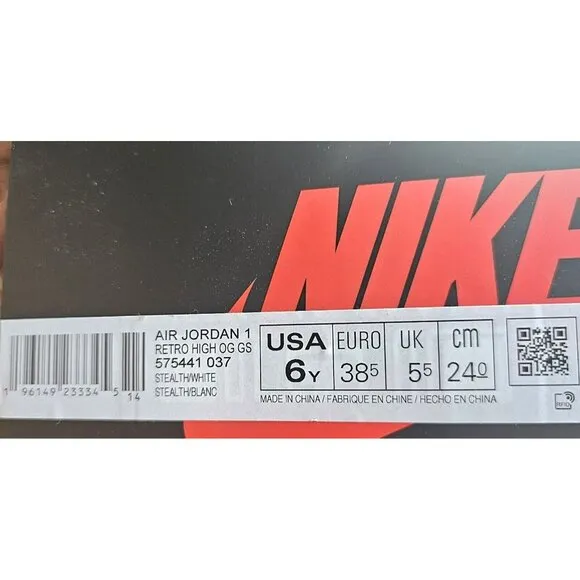 Size 6y - Jordan 1 Retro High OG Stealth