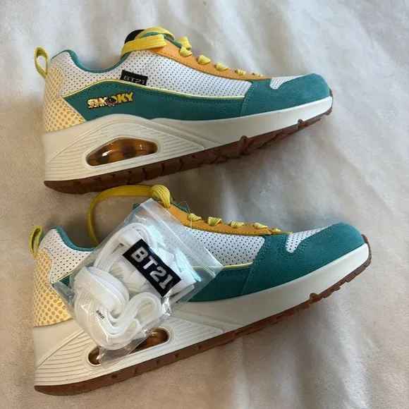 Skechers BT21 Shooky tennis shoes
