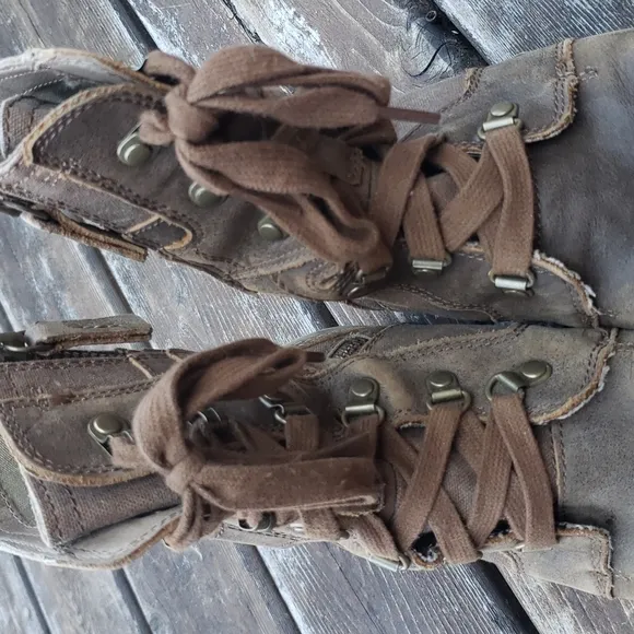SOREL Boots Major Carly Nutmeg/Flax sz 6 Women's