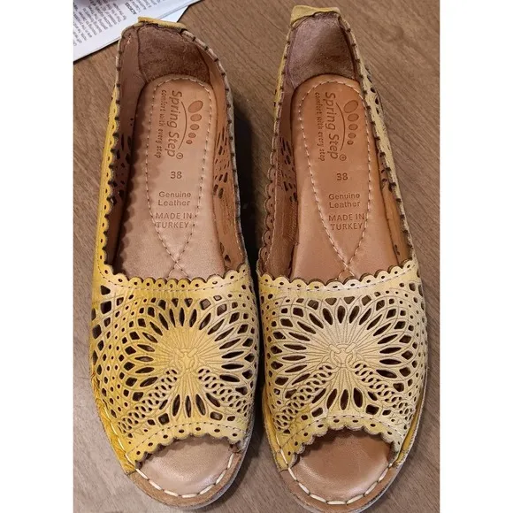 Spring Step Brandal 38/7.5 Slip-On Women 9 Yellow Leather Open Toe Comfort Shoes