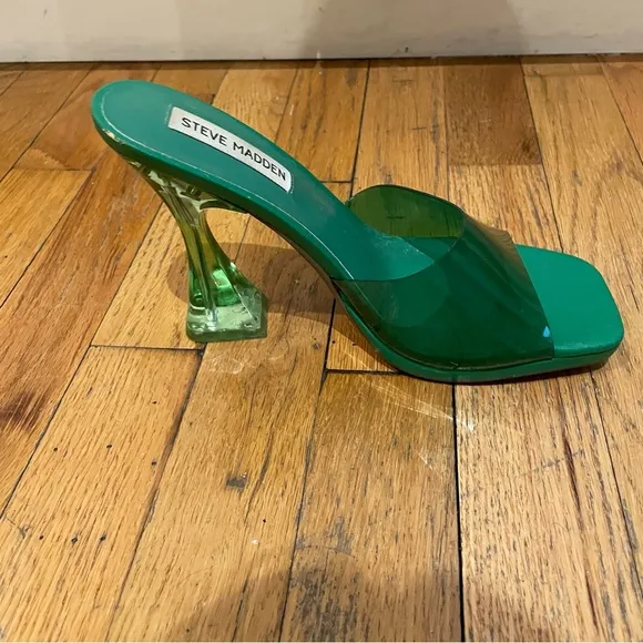 Steve Madden Green Lipa Heels