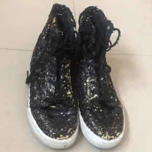 Supra Kids Black and Gold Sequin High Top Tennis Shoes, Big Kids Size 6