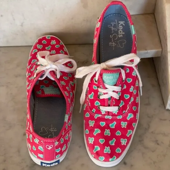 TAYLOR SWIFT KEDS Favorite Things Bows &amp; Cats Print Pink Blue Sneakers 9…