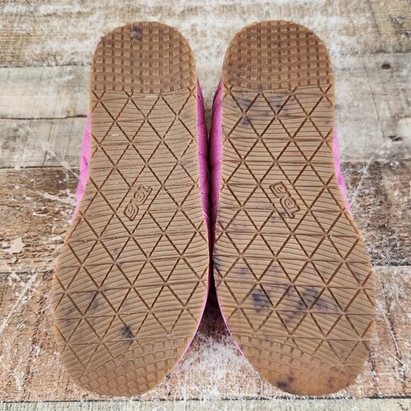 Teva ReEmber Mocassin Youth Girl Sz 1 Pink Outdoor Quilted Slip On Comfort Shoes