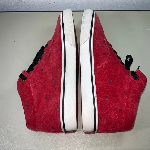 The Hundreds Men size 8.5 Red logo Sneakers Skateboarding High Top Shoes Classic