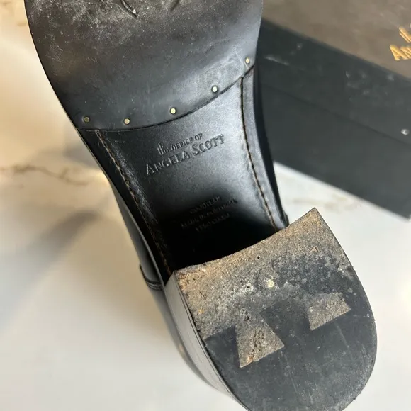 The Office of Angela Scott Miss Button Derby (Women) size 41