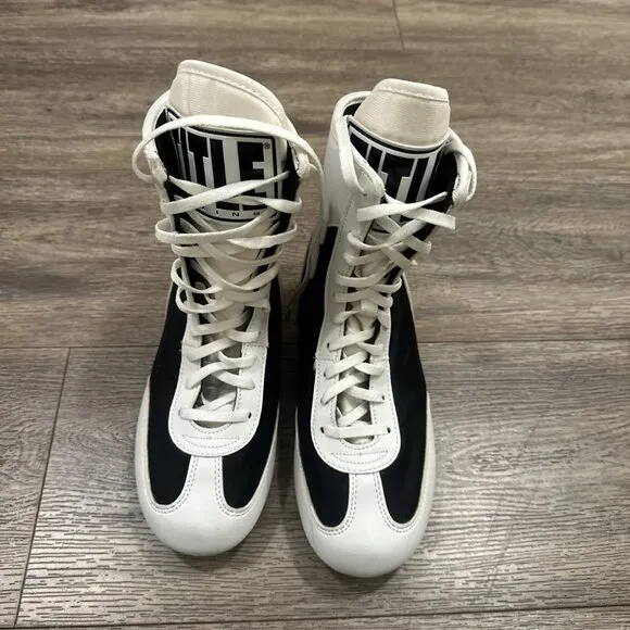 TITLE Boxing Speed Flex Boxing Shoes Youth Boys 4 White Black Train Spar Box