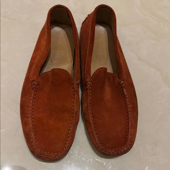 Tods Men's Brown Suede Loafers size 8