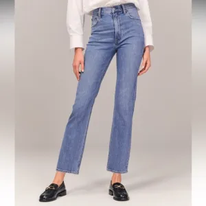 Ultra High Rise Ankle Straight Jeans