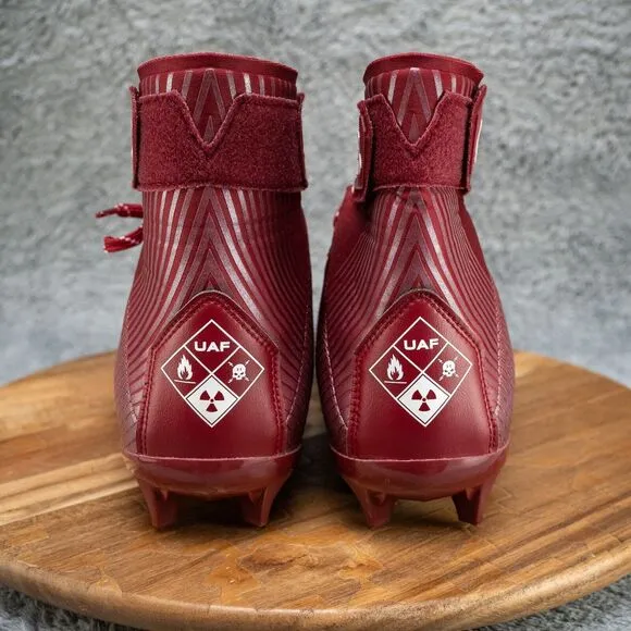 Under Armour Football Cleats Men's Size 13 Maroon NWOT
