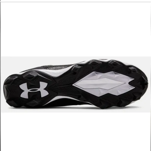 Under Armour Hammer Mid RM Black Football Cleats