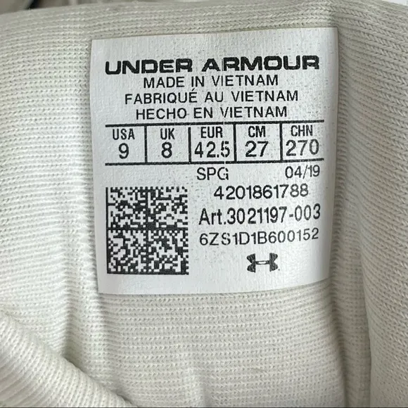 Under Armour Highlight Hi-Top‎ Football Cleats Sz 9