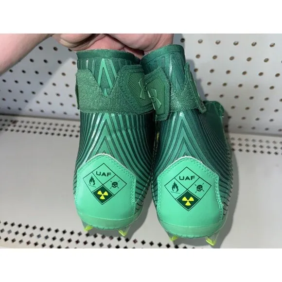 Under Armour Highlight MC Mens Football Cleats Size 13 Green Neon