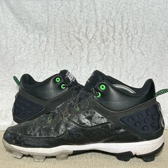 Under Armour Mens Black Harper Mid RM Baseball Softball Cleats Shoes SZ US 10.5