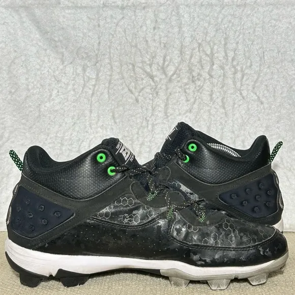 Under Armour Mens Black Harper Mid RM Baseball Softball Cleats Shoes SZ US 10.5