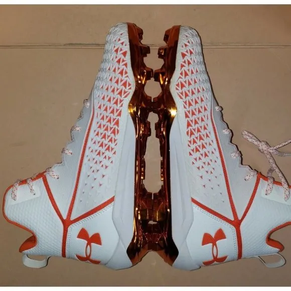 Under Armour Men's Hammer MC Football Cleats Size 10.5 White-Orange 3022836-117