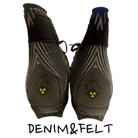 Under Armour Mens Highlight MC Football Cleat | Color: Black/Jet Grey | NEW/NWOB