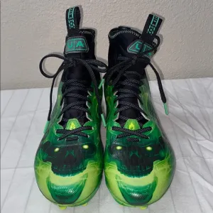 Under Armour Men's Spotlight Lux MC Le Mid Football Cleats - Black &amp; Green -SZ11