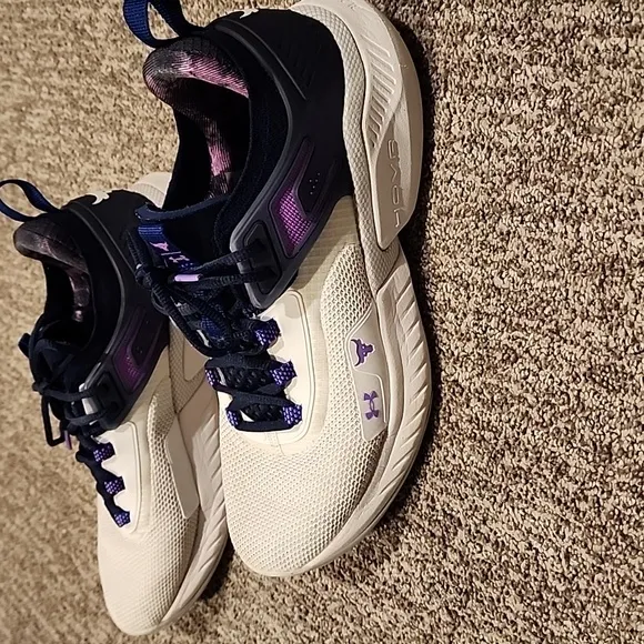 Under Armour Project Rock 5 disrupt Training Shoes White and Purple size 10