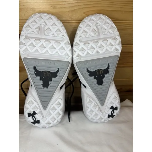 Under Armour Project Rock 5 Training Shoes Size 7 Black &amp; White Athletic Gym NEW