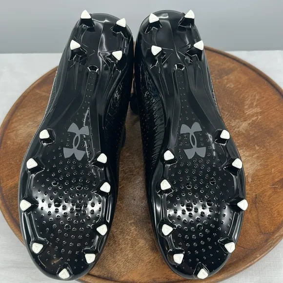 Under Armour Shoes Mens 9 Black Highlight 2 MC Knit Football Cleats SuperFoam