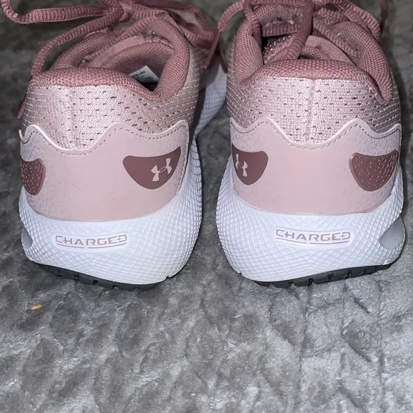 Under Armour Shoes Womens 7 Charged Pursuit Sneakers Running Workout Road Pink